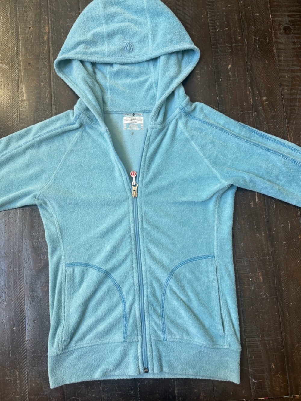 First run vintage/original lululemon - size small